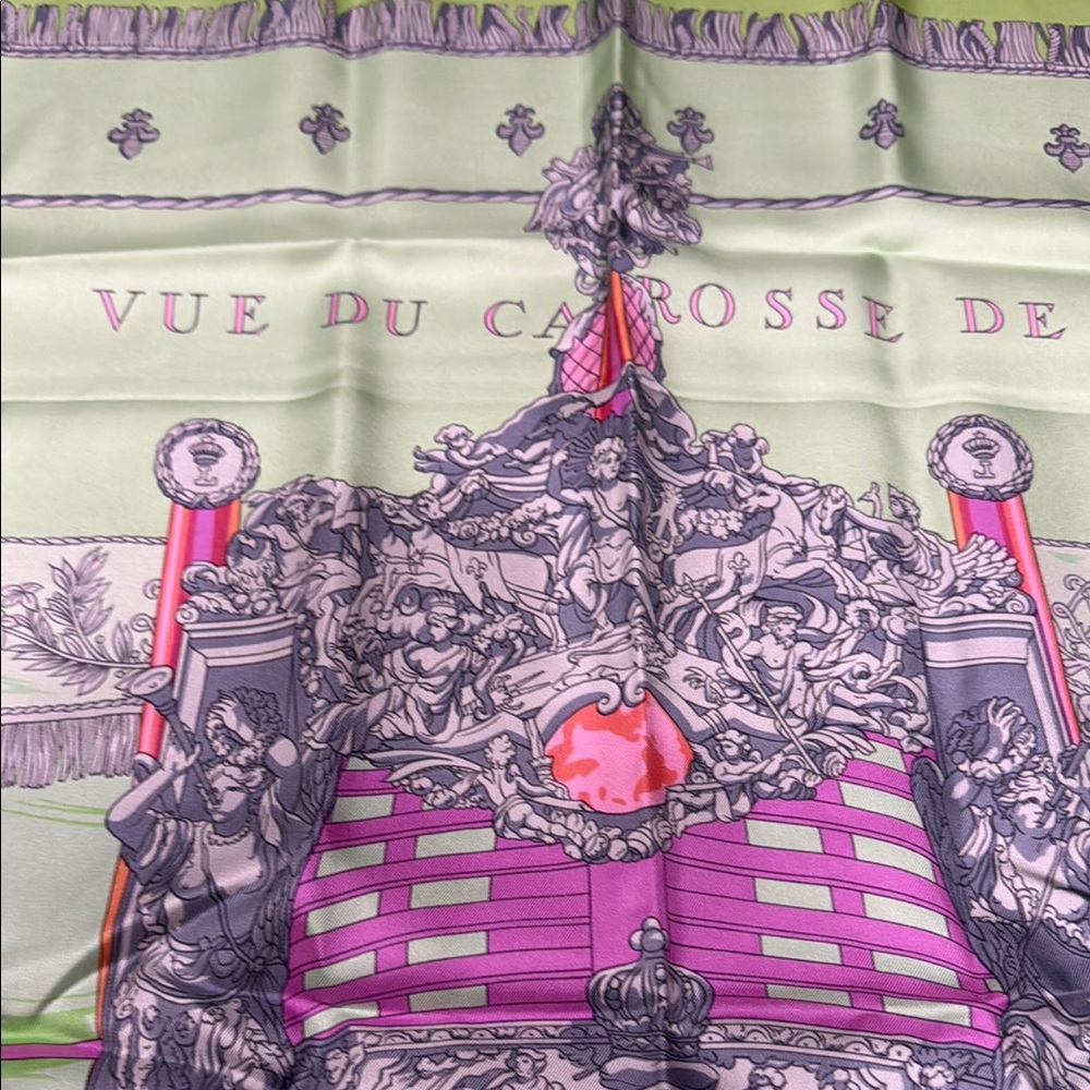 Hermès Silk Scarf with Green and Orange Design - Picture 5 of 6